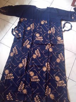 Product Review of Gamis Rayon Premium Bunga Polos Kotak from t**a 0