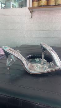 Product Review of LOVIIECORNER GIÀY CAO GÓT MŨI NHỌN SLINGBACK - FORM BÉ - GUỐC NỮ QUAI TRONG ĐÍNH ĐÁ SANG TRỌNG GÓT ĐŨA 9 PHÂN - G240870 from L** t**@ 0