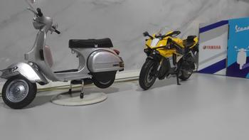 Product Review of NewRay Diecast 1978 Vespa P200E Gris Plata 1:12 Scale 42123 Motorcycle from P**i h**i 1