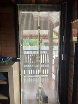 Product Review of ม่านแม่เหล็กกันยุง ติดประตู ลายพื้น สีครีม ขนาด (80-220x210) ซม.  ม่านกันยุง แถมฟรีหมุดกาว from ** ว**🪷 1
