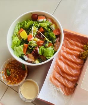 Product Review of [HCM - Giao 2H] Sashimi Cá Hồi 150g - 300g - 500g Tươi Ngon & Gia Vị Ăn Kèm - Đảo Hải Sản from T**p 0