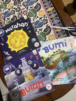 Product Review of Buku Anak Seri Alam Semesta 1 Set (3 Buku) from y** 0
