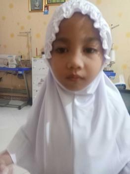 Product Review of Hijab kerut sekolah anak TK - SD (4-8Tahun) Jersey Kerudung Instan from Z**a Z**y 0