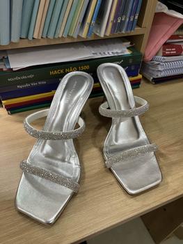 Product Review of Giày Cao Gót Quai Đá 2 Quai Tôn Dáng Thanh Lịch - TOP WOMEN Shoes - Size 35-39 - Nhung, DéP from H**c 3