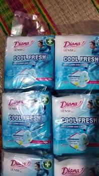Product Review of ￼Combo 6 gói Băng vệ sinh Diana SenSi Cool Fresh Siêu mỏng cánh 23cm 8miếng from D**m X** 2