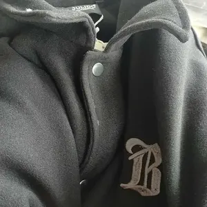 [DEAL MỞ BÁN] (Form Rộng) Áo khoác dạ lót lông Varsity nam nữ JULIDO, chất vải dạ ép dày dặn lót lông cừu cao cấp