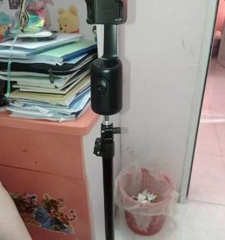 Product Review of Gimbal 01 AI 360 Độ ( Mua 1 Tặng 1 Remote Bluetooth ) Tự Động Xoay 360 Độ, Nhận Diện Chủ Thể, Gương Mặt, Quay Theo Người, Hỗ trợ quay video, quay tiktok, gậy chụp ảnh from Q**h C** 1