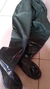 Product Review of Sepatu Sawah Sepatu Boot Karet Panjang Sepinggang 110 Cm Sepatu Boots Hijau from B**y 0