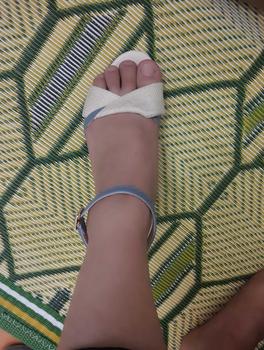Product Review of Giày sandal gót dày phong cách cổ tích mùa hè 2025 phong cách mới thoải mái và đa năng nhẹ nhàng gót vừa cao gót La Mã khóa cao gót Nữ Nhung from @**️ 0