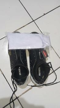 Product Review of Sepatu Futsal Pria Zenifa Skylight New Black Edition Soccer Minisoccer Best Seller Premium from Z**w 0