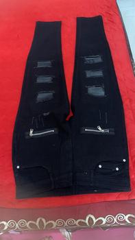 Product Review of Quần jean dài nam kiểu rách gối khóa gấu chân màu đen đâm chất bò co dãn nhẹ Q37 form skinny đẹp Menswear Pants Có Túi from H**i 1**1 0
