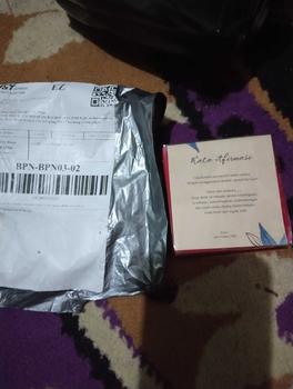 Product Review of April Gallery - Paket 3 Gelang Tridatu Mantra Panca Rose Cinta Perempuan Laki-laki Batu Aksesoris Benang Putih Bracelet from a**a e** 0