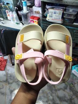 Product Review of [TOP2] Girls Cute Sandals Sunflowers Summer Slippers Shoes non-slip for toddlers kids from J**a E**💜 0