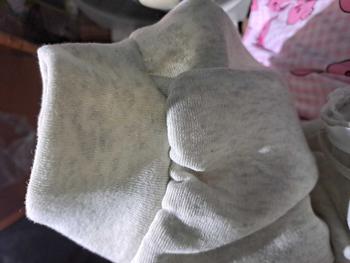 Product Review of Áo nỉ hoodie form rộng tay bồng phối vai Nữ Top Women in 2 mặt - Chữ Chảy from ** 3