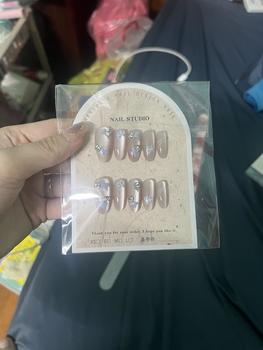 Product Review of NO.5 Móng tay giả kim cương lấp lánh ngắn nailbox from p**y 2