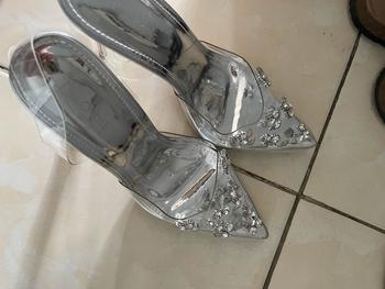 Product Review of LOVIIECORNER GIÀY CAO GÓT MŨI NHỌN SLINGBACK - FORM BÉ - GUỐC NỮ QUAI TRONG ĐÍNH ĐÁ SANG TRỌNG GÓT ĐŨA 9 PHÂN - G240870 from B** i** c** a** đ** 0