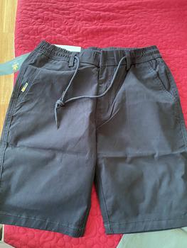 Product Review of QUẦN SHORT_KINGFASHION Menswear Nhiều Màu Chất Liệu Kaki Cao Cấp Lưng Thun Dây Rút Có Khóa Kéo Vải Co Giãn. Trẻ trung, năng động, mạnh mẽ. Kem Màu Đen Nhung from C** m**i 0