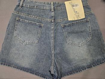 Product Review of [55-90kg] Quần váy jean đính hạt lưng cao Women from B**h N**n 1