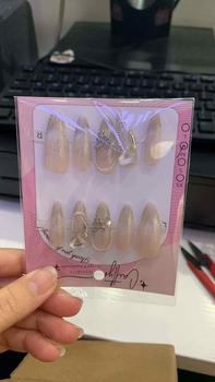 Product Review of Mã D006 - Nailbox Thiết Kế Thủ Công French Mắt Mèo (kèm bộ dụng cụ). from T**Ỷ (**） 1
