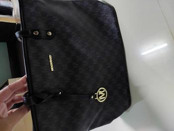 Product Review of กระเป๋าสะพายข้าง ขนาดใหญ่ จุของได้เยอะ หนัง PU กระเป๋าสะพายไหล่ สไตล์เกาหลี from F**i 1
