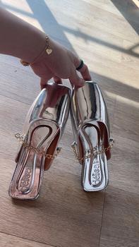 Product Review of (Form ngắn tăng size) Giày nữ sục bệt mũi vuông gót vuông trang trí xích vàng  thời trang Nguyễn Gia N139 Shoes DéP from S** S** 1