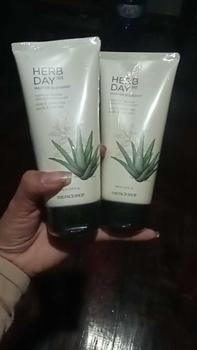 Product Review of Sữa rửa mặt Herb Day 365 Cleansing Foam Dạng Tuýp 170ml [Chanh - Nha Đam - Đậu] from ☘**y N**n 🌾** 0