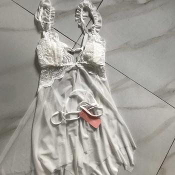 Product Review of KM2025 Váy ngủ sexy ren xuyên thấu xẻ trước cài trước có ĐỆM from N**c 1