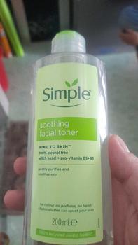 Product Review of Nước Hoa Hồng SIMPLE Không Chứa Cồn Hỗ Trợ Cân Bằng , Chăm Sóc Da Và Dưỡng Da Mặt 200ml [1] from G**t 0