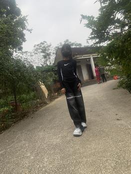 Product Review of Quần Jean Xuông Rách SEE Cạp Chun Cho Bé Gái Ong Women Dáng Suông Sz 11-15 Hàng Việt Nam Pants dài from T** d** 🐰** 1
