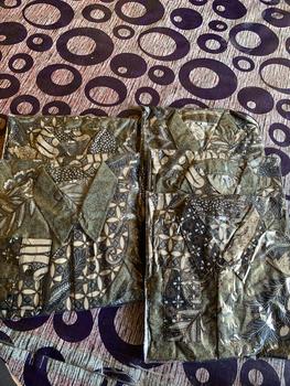 Product Review of Kemeja Batik Pria Kate Hijau Sage Kain Katun Mikro from B**a 1