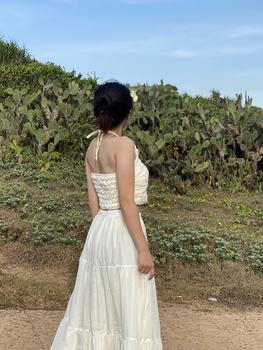 Product Review of Sét Váy Maxi Áo Cúp Nguc Dây Yếm Gắn Hoa + Chân Váy Xoè Dáng Dài 2 Lớp from N**n H** 2