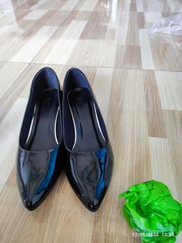 Product Review of Giày Cao Gót 3p Da Bóng Sai 35-42 Fom Chuẩn Đế Cao Su Chống Trơn - Shoes Jean from C** L** V**n 2