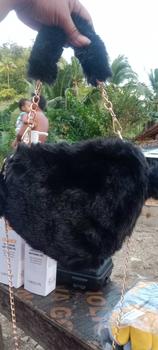 Product Review of Ladies Handbag Plush Heart-Shaped Women's Furry Love Handbag Chain Autumn and Winter Heart Bags from R**O 2