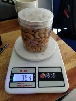 Product Review of KACANG MEDE Goreng Oven Pedas Manis toples 600ml Kacang Mete Wonogiri Mente camilan renyah from J**y P**n T**s 1