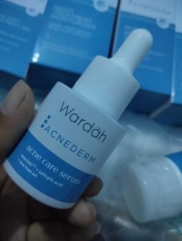 Product Review of WARDAH 5% Azeclair + Salicylic Acid serum Acnederm Acne Care 15 ml - Serum dengan Tea Tree Oil - Serum Jerawat dan Mencerahkan Kulit - Menyamarkan Noda Bekas, Mengurangi Minyak Berlebih - Skincare from S**f 2