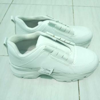 Product Review of Doa Ibu Shoes - Sepatu Sneakers Wanita Casual Korean Style Terbaru 2023 Uplin S15 Hitam Putih Kasual Sport Pink Olahraga koreanstyle spatu from D** A**n 0