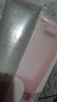 Product Review of J-GLOW - Facial Wash For Acne - 100 ml from t**🍃 0