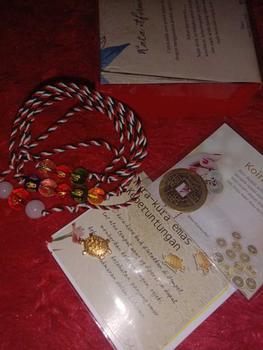 Product Review of April Gallery - Paket 3 Gelang Tridatu Mantra Panca Rose Cinta Perempuan Laki-laki Batu Aksesoris Benang Putih Bracelet from 𐙚**ƴ 2