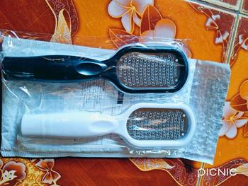Product Review of ตะไบเท้าสแตนเลส, หินขัดเท้า, น้ำยาขจัดส้นเท้า, กำจัดแคลลัส, ตะไบผิวที่ตายแล้ว, ที่ขูดหนังกำพร้า, เครื่องขัดเท้าป้องกันการกระเด็นTTT ผู้หญิง ผู้ชาย from u**2 0