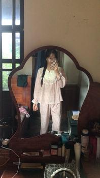Product Review of Bộ ngủ xinh hoa nhí viền ren màu hồng áo dài quần dài Bộ ngủ Hương Thảo from T**💐 0