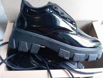 Product Review of Lovely Sepatu Sekolah Docmart Wanita Loafers Hitam Terbaru 2024 Fashion Korean Style Premium Import Quality R-15 Bisa COD Karet Shoes Kerja Hitam Kasual from W**n 1