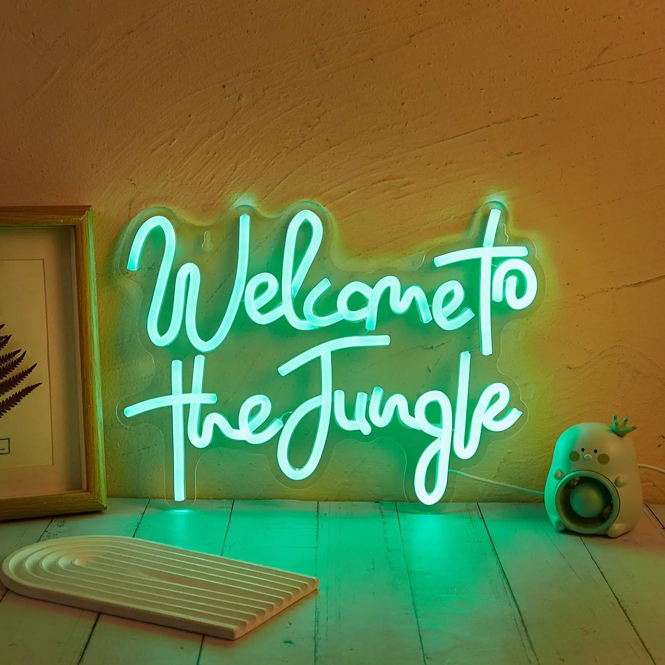 Welcome To The Jungle Letter Design Neon Sign, 1 Count USB Powered LED Neon Light with Inline Button Control, Decorative Light for Home Party Game Room