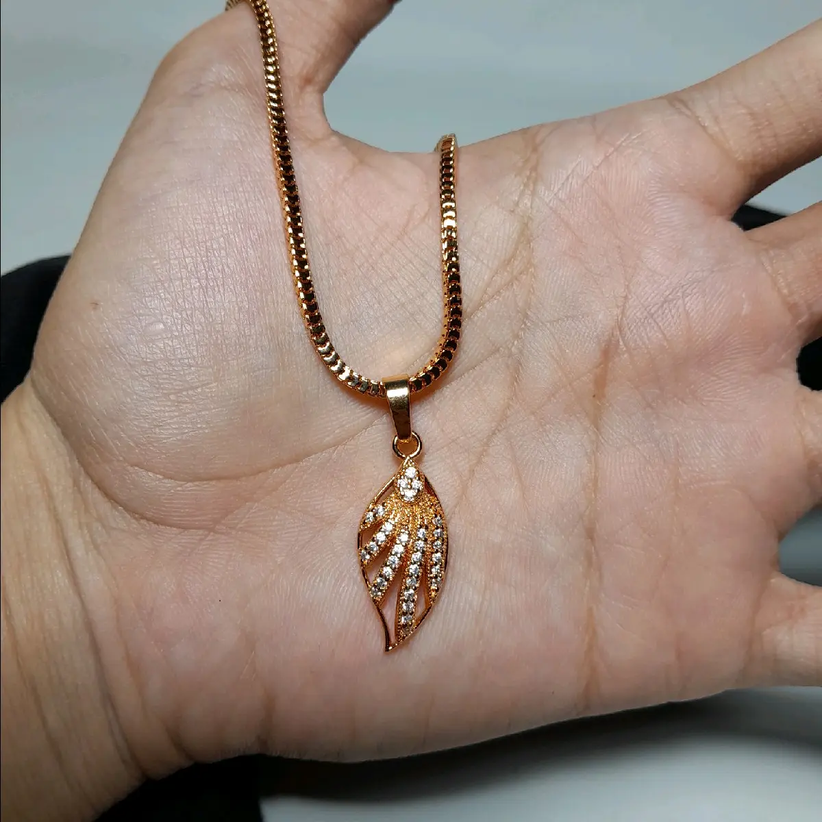 Kalung milano kaca plus liontin mata panjang 45 cm