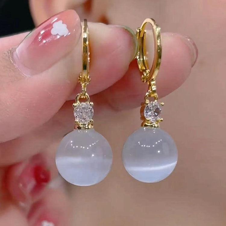 Bông Tai Kẹp Tai Nữ Thiết Kế Tối Giản Đá Mắt Mèo Thời Trang Mới Trang Sức Tai Bóng Tròn Không Gây Dị Ứng Không Phai Màu Thích Hợp Làm Quà Tặng Cho Bạn Gái Bạn Thân Mẹ Vợ Lý Tưởng Cho Sinh Nhật