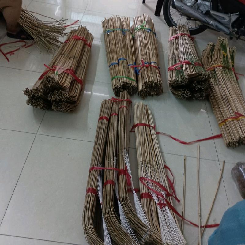 20 cần câu cắm cá lóc. trê . lươn loại 1 nhà làm dài 1.1m tóm sẵn lưỡi cước(có thể chọn size lưỡi) 4
