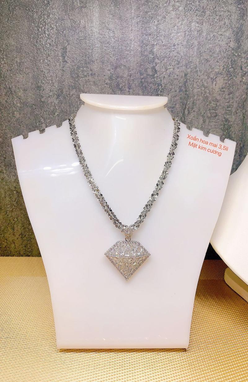 Product Introduction of Dây chuyền xoắn hoa mai mặt (k.imcuong) đính đá trẻ trung sang trọng đeo đi tiệc - dài 48cm 2