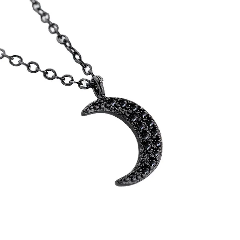 Fashionable Black Crescent Pendant Necklace, Set With Black Diamond Moon Women'S Necklace