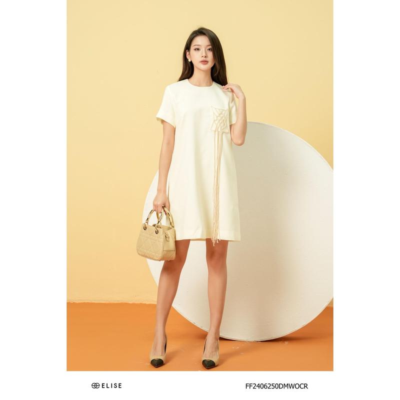 Đầm suông sợi kem túi ngực đan dây len thiết kế Elise mã sản phẩm FF2406250DMWOCR