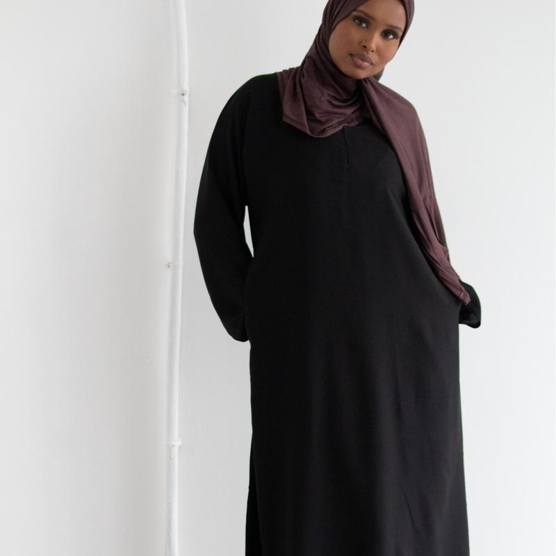 Classic Closed Abaya 2