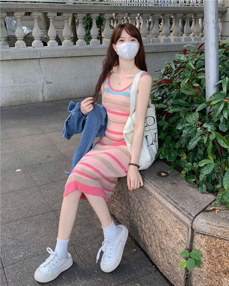 Product Introduction of Váy Hai Dây Dệt Kim, Sọc Dopamine Gradient Phong Cách Hàn Quốc, Hàng Mới Về Mùa Thu, Váy Vest Dài Trung Bình Dành Cho Nữ, Hợp Xu hướng Dress Khuy Women 11